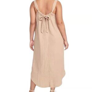 Old Navy Sleeveless Shirred Maxi Dress in Tan